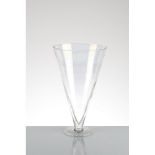 MAESTRI MURANESI DEGLI ANNI '50 Vaso in vetro trasparente iridato di forma conica. Alt. cm 32,5 Ã˜