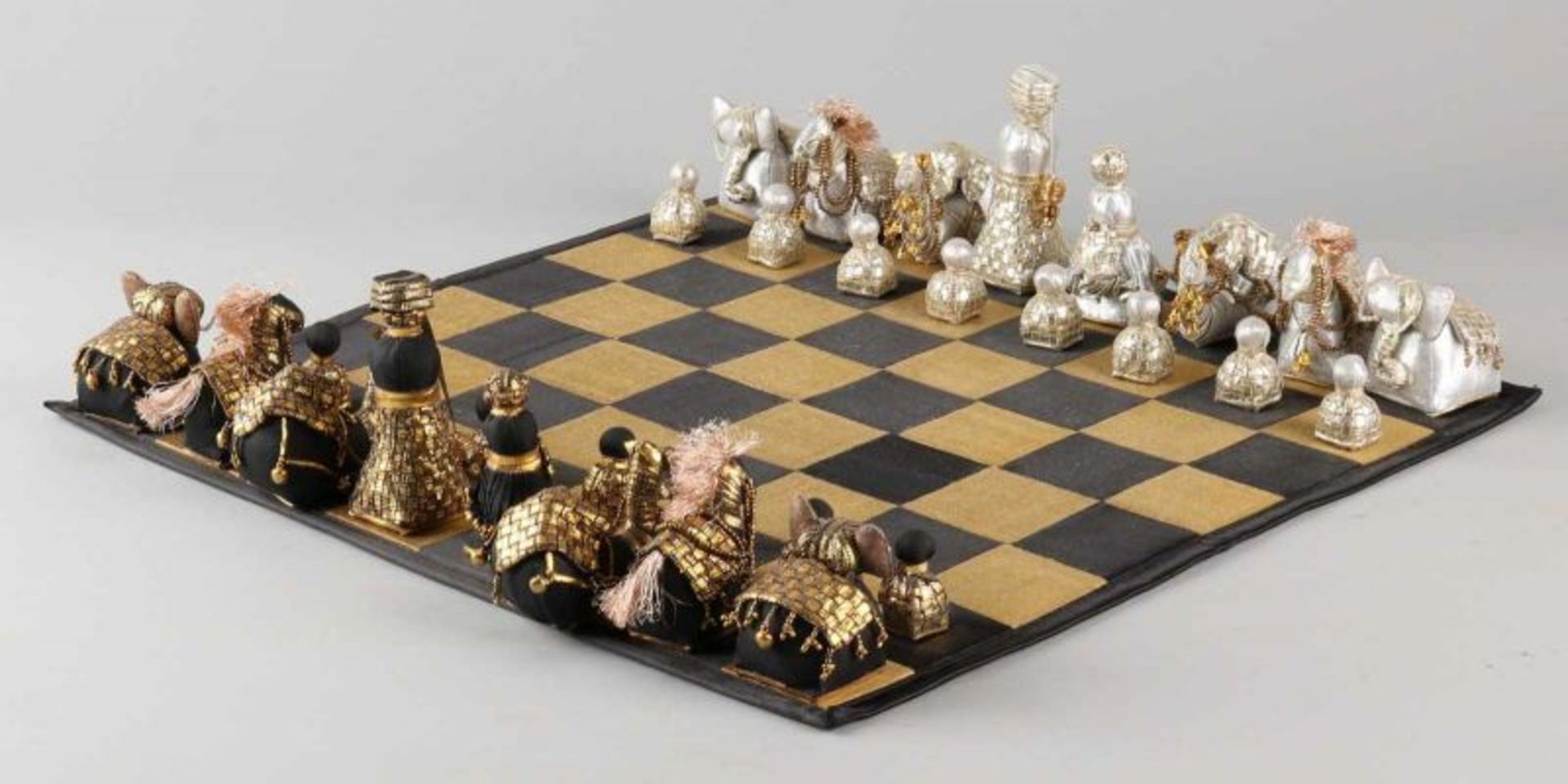 Two chess games. One time Jaipur India faces set, plated / plated with sides chessboard. One time - Image 3 of 5