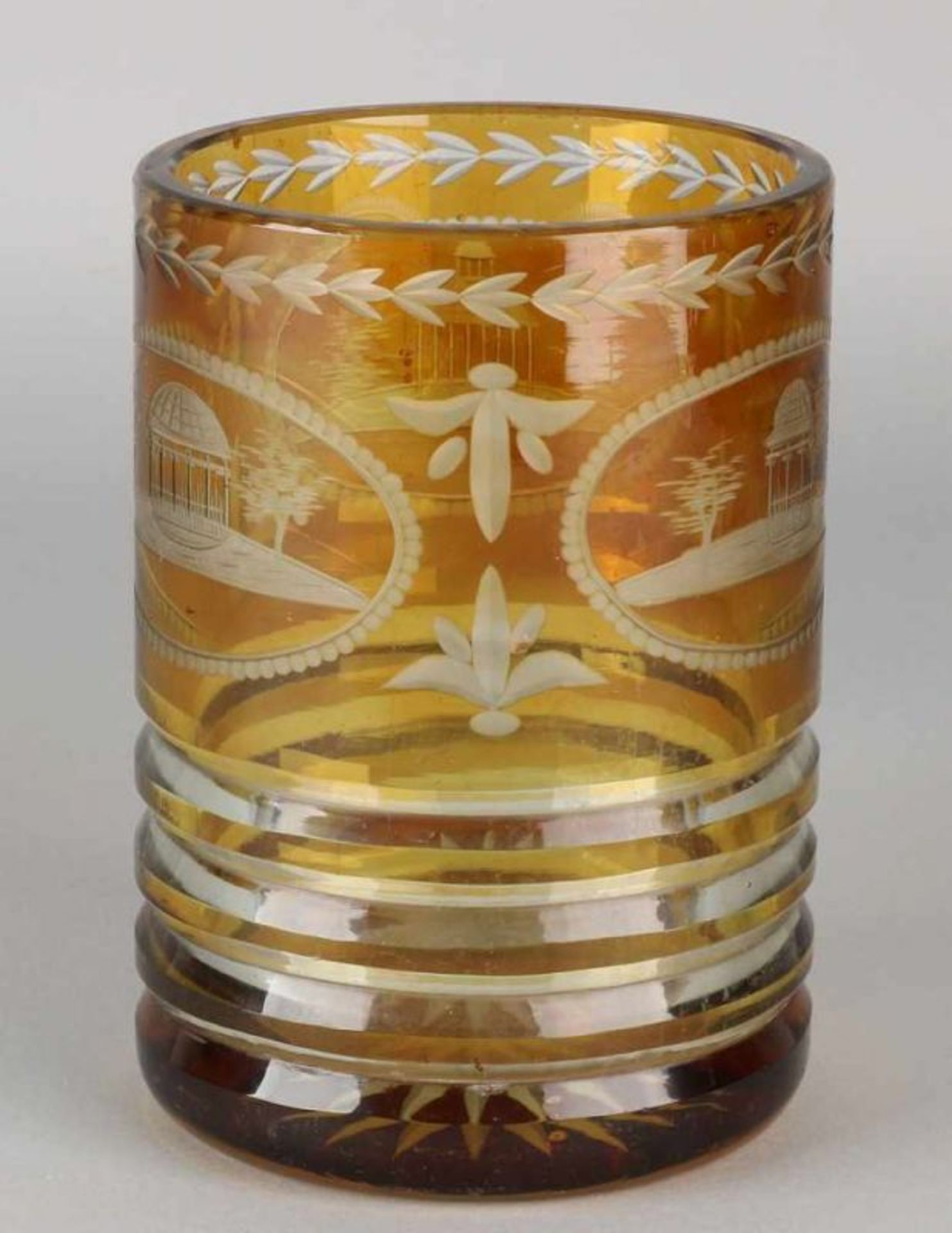 Antique crystal glass jar with Masonic citadels. Size: 16 x 11 cm dia. In good condition. - Bild 2 aus 2