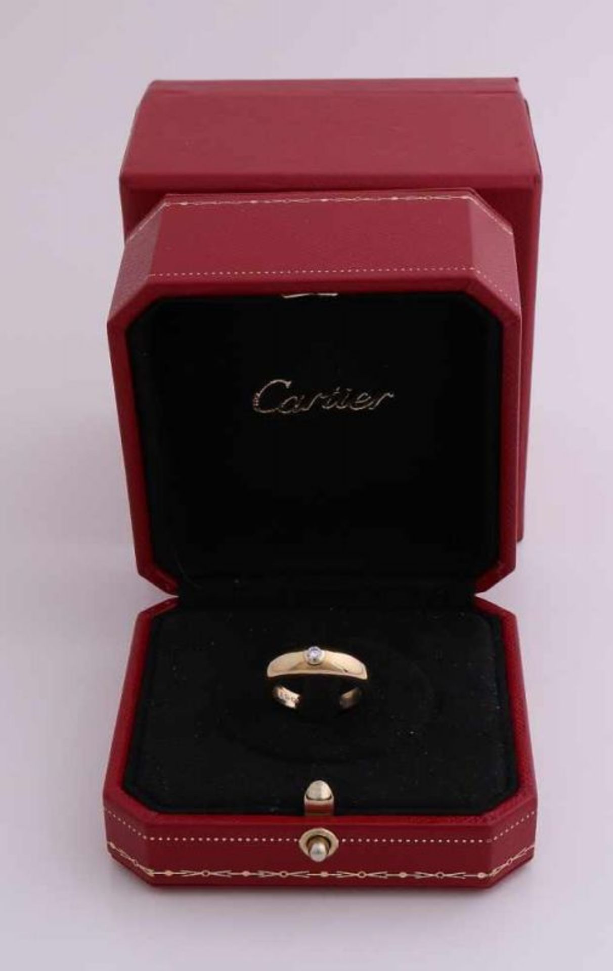 Yellow gold ring, 750/000, Cartier, with diamond. Yellow gold ring, sphere model with in the