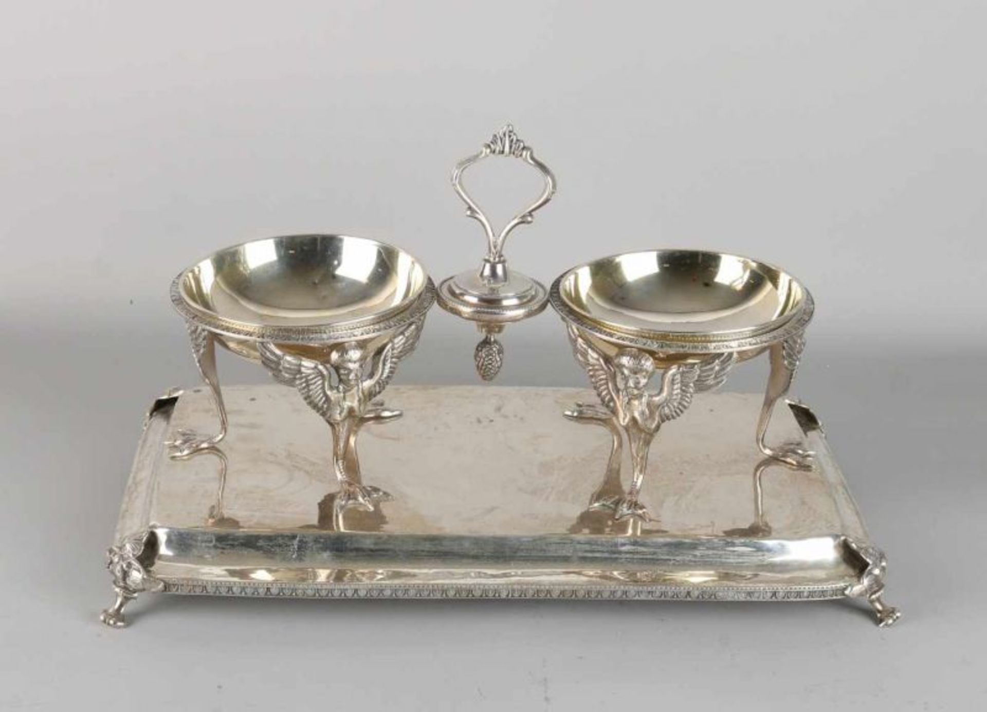 Fine silver table piece, Caviar-scale, 925/000, having a rectangular basement fitted with an edge - Image 2 of 2