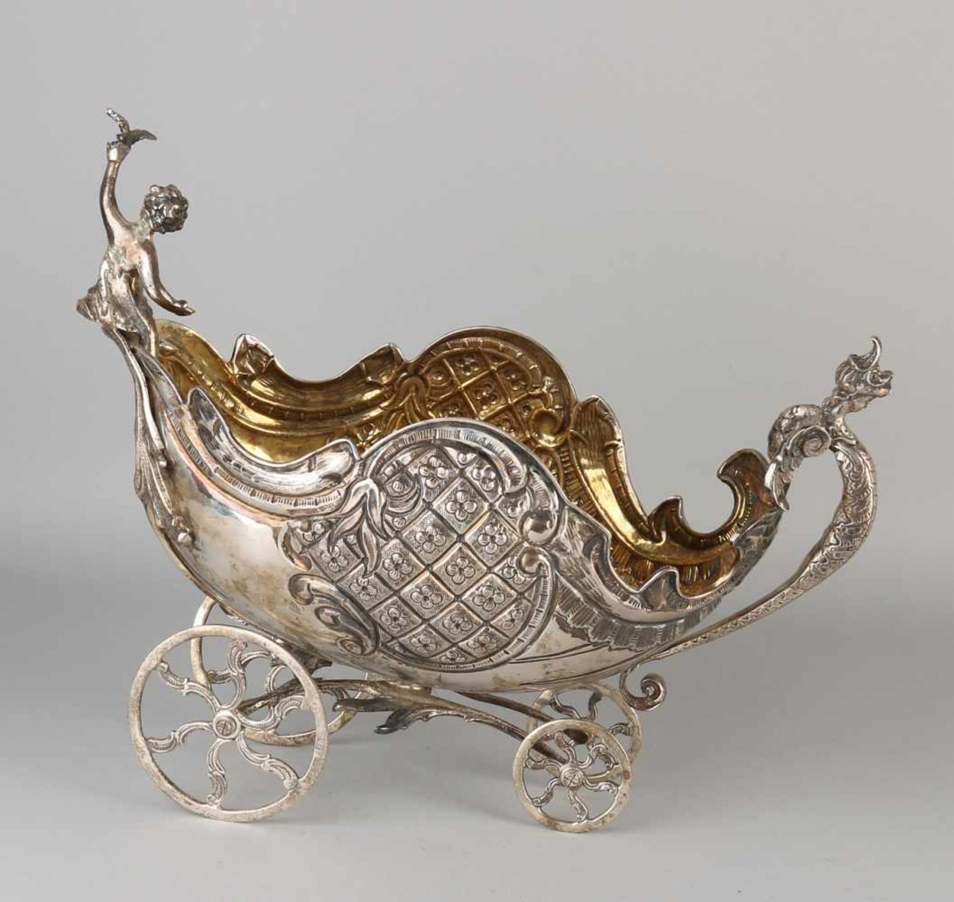 Beautiful silver victory-carriage, 800/000, lavishly decorated with acanthus leaves, palmettes and - Bild 3 aus 3
