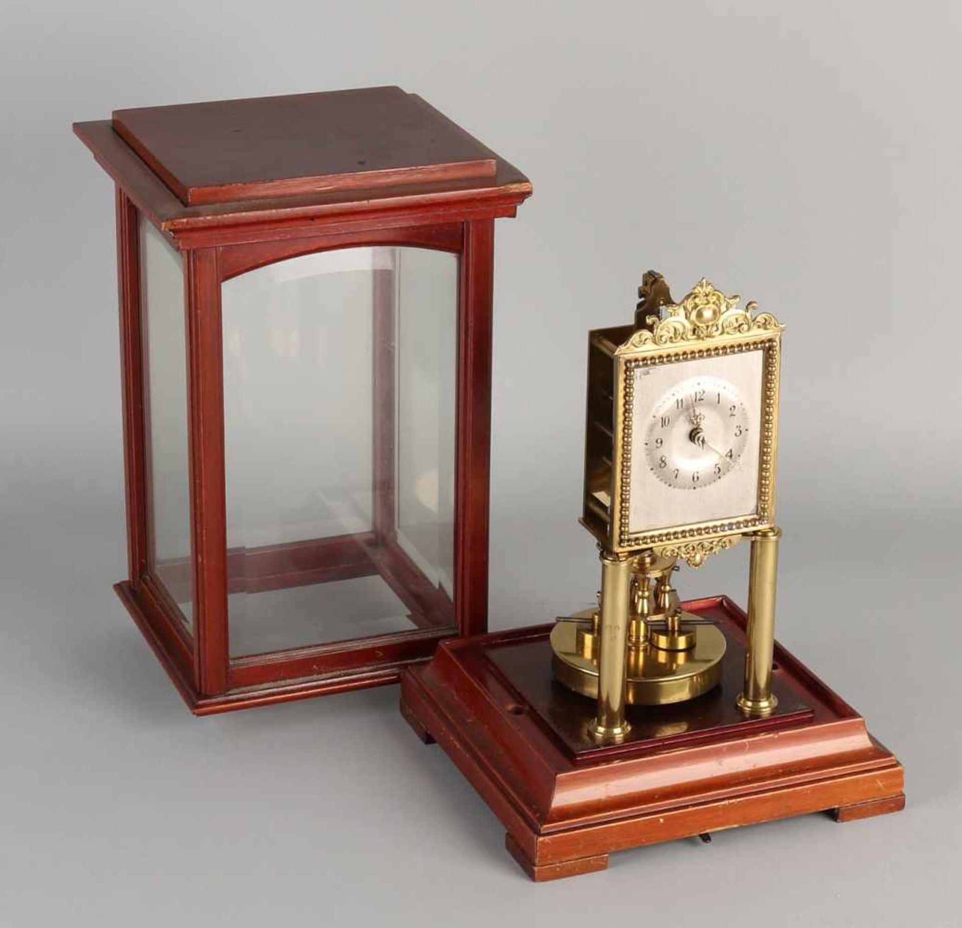 Antique mahogany Gustav Becker years pendulum clock with cut glass. Circa 1900. Dimensions: H 32 cm.