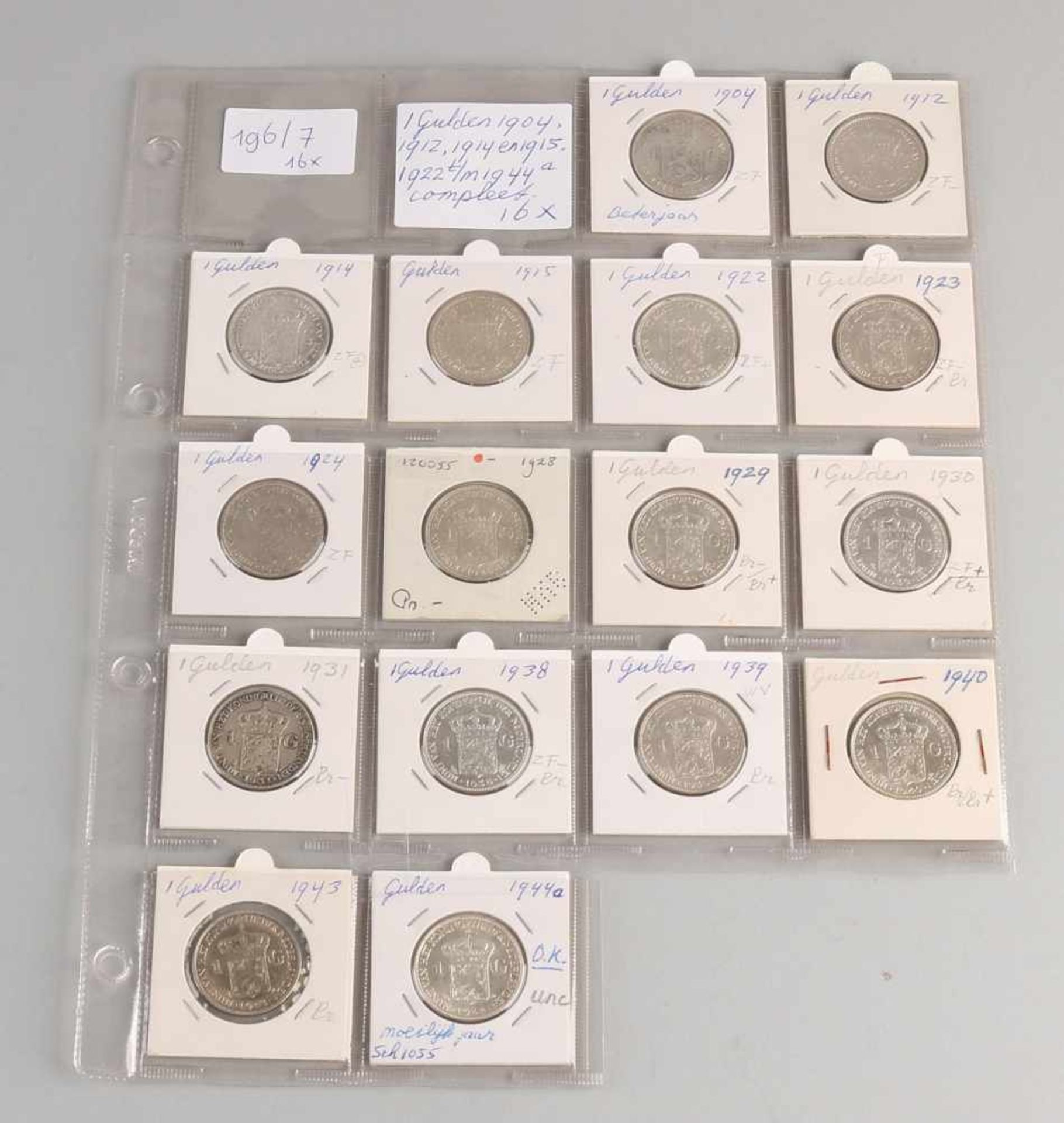 16x Silver guilders. 1904, 1912, 1914, 1915 and 1922 t / m 1944. Complete. In good condition.