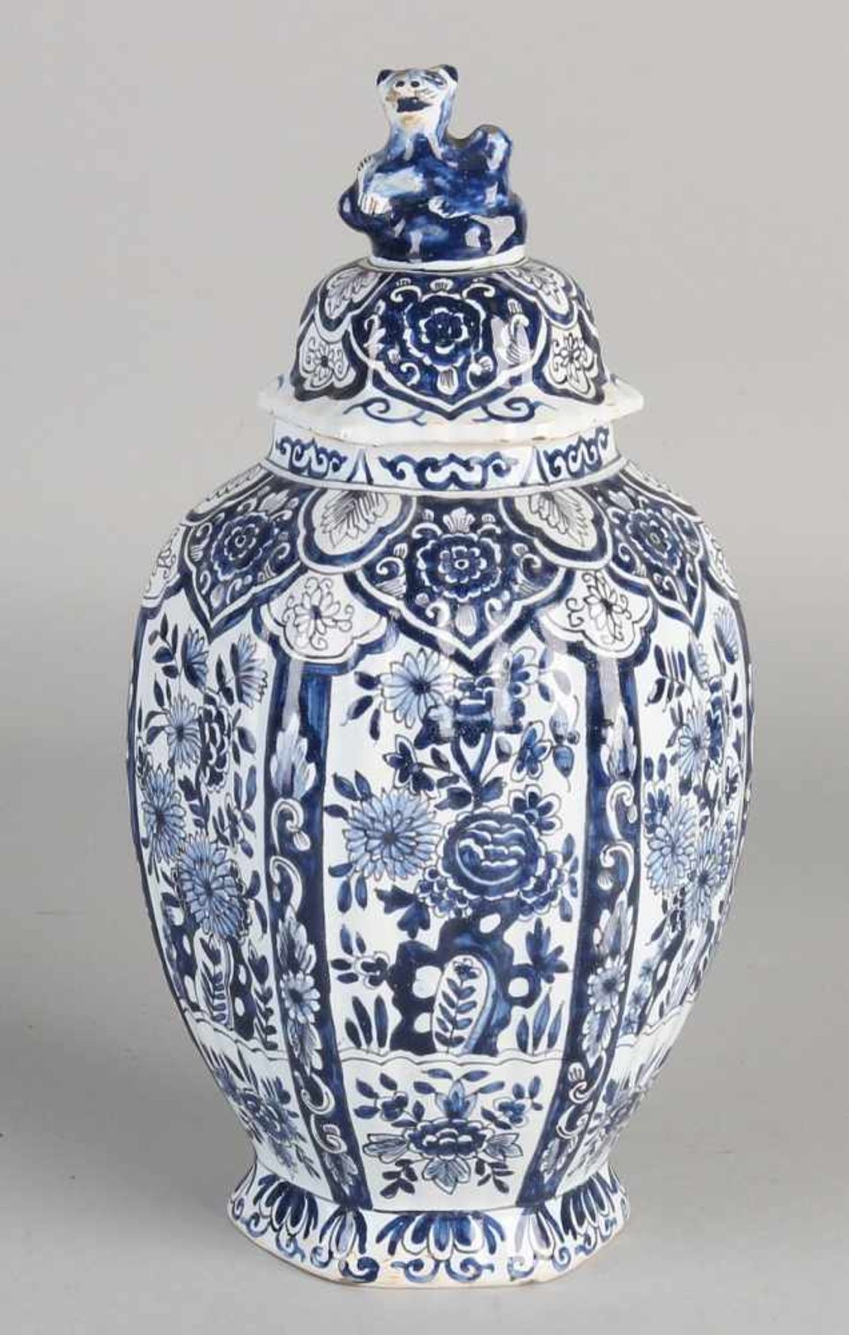 Antique Delft Fayence APK labeled vase with lion / floral decoration. Six-sided. Size: H 26 cm. In