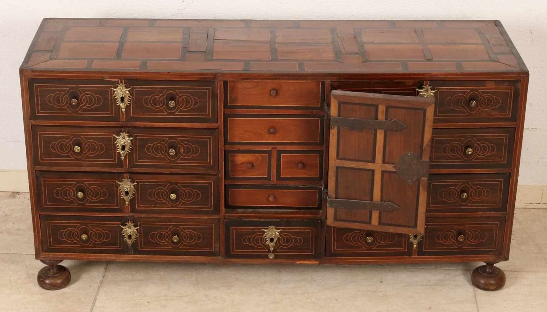 Rare Spanish / Italian? Renaissance Travel cabinet with many drawers behind the door. "Cabinet de - Bild 3 aus 3