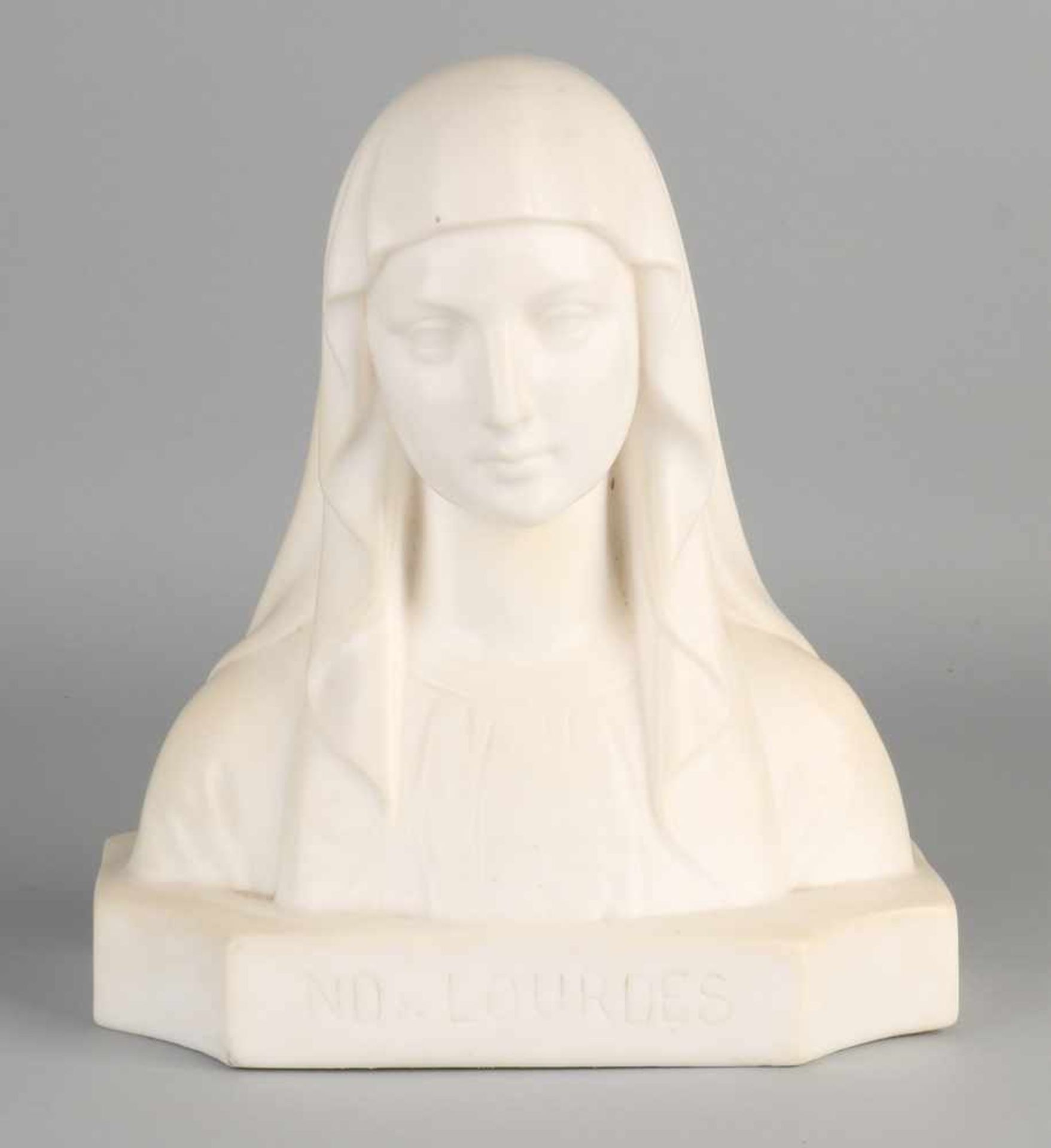 Ch. Maillard. 1876 ​​- 1973. Was with plaster bust of Notre Dame de Lourdes. Size: 24 x 21 x 11