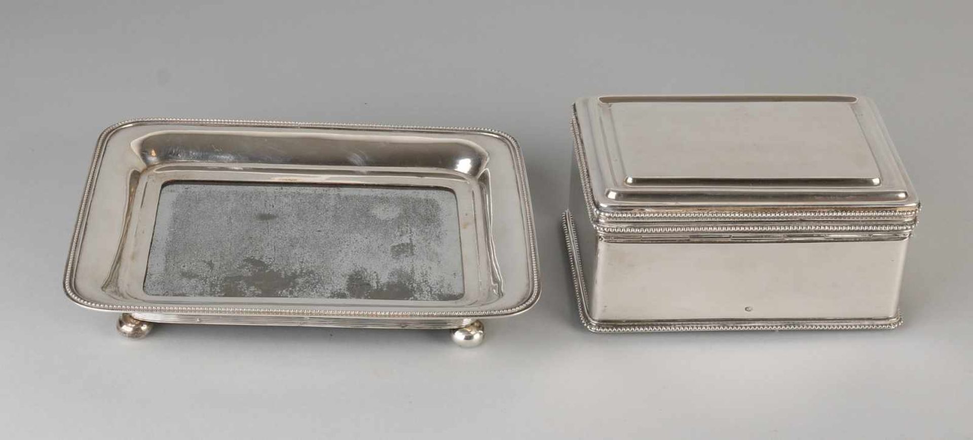 Silver cookie jar with coaster, 833/000, rectangular biscuit box with hinged lid provided with a - Bild 2 aus 2