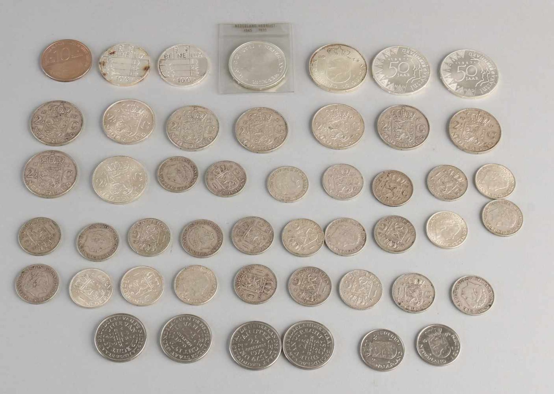 Lots of various silver coins NL including: 2x 50 Gulden 1987 10 Gulden 3x (1995, 1973, 1944-1994 and