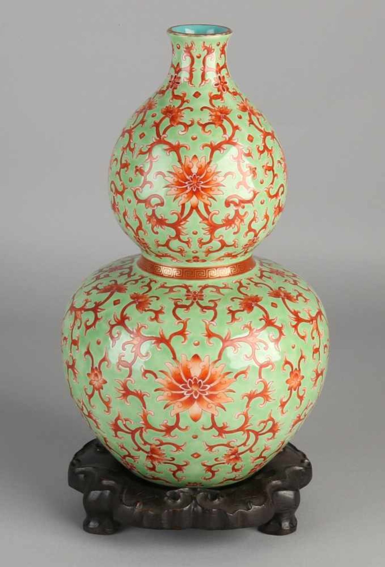 Large Chinese porcelain vase with floral bump / gold decor. Cheng Lung bottom mark. Wood stabbed