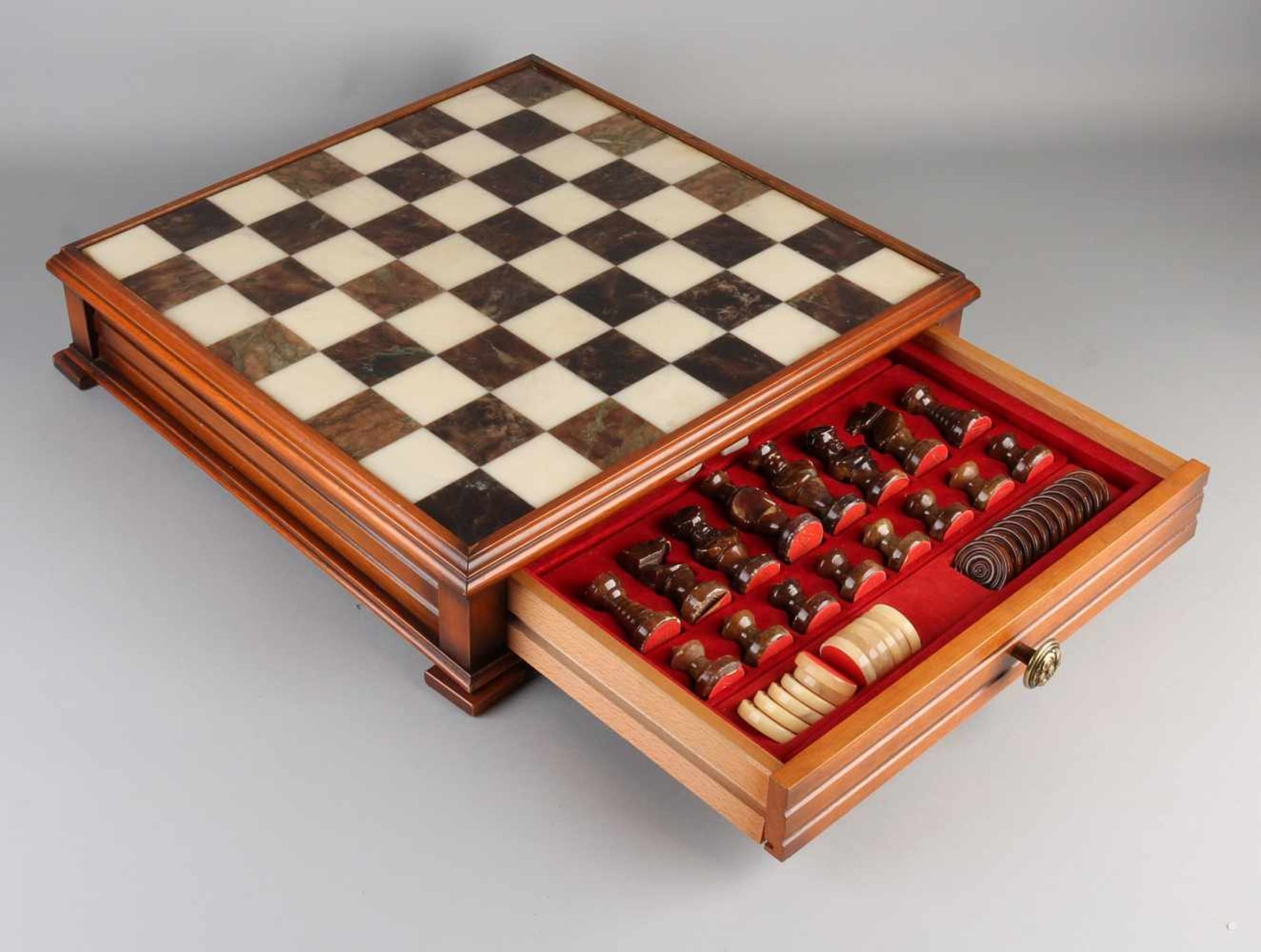 Italian marble chess / checkers game checkers marble and alabaster / marble chessboard. 20th