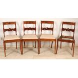 Vier Mahagoni Biedermeier Stühle. Schellack. Um 1860. Abmessungen: 90 x 39 x 57 cm. In sehr gutem