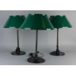 Drei Tischlampen. Art Deco 30er - 40er Jahre. Kupferboden mit grünen Plastikkappen. Größe: 55x