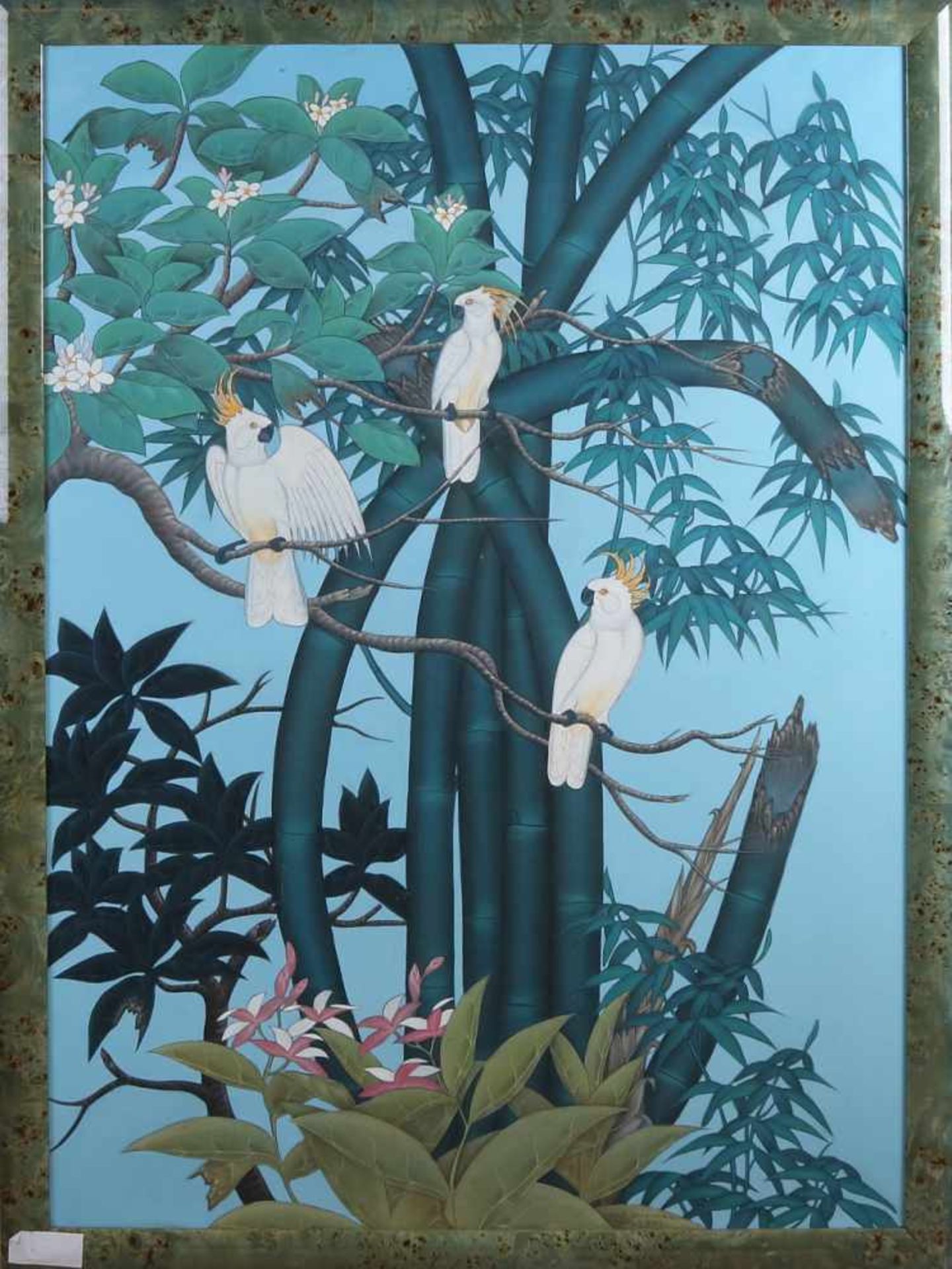 Ketut Danawirawan Bali. Kakadus im blühenden Baum. Batik auf Leinen. Abmessungen: H 120 x B 85 cm.