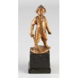Signierte antike Bronzefigur auf schwarzem Marmorsockel. Junge mit Schwert. Um 1910. Von G.