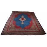 Großer handgeknüpfter Teppich Mir Sarouk mit einem großen blauen Bereich in der Mitte und einem