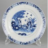 Große chinesische Porzellanschale aus dem 18. - 19. Jahrhundert mit Geisha + Narren im