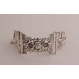 Silberarmband, 833/000, hergestellt aus einem Bibelschloss mit wunderschön gelöteten Elementen.