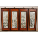 Vier große chinesische Porzellantafeln mit Family Rose Berglandschaftsdekor, Text und