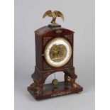 Mahagoni Wiener Kaminuhr aus dem frühen 19. Jahrhundert mit System Jacqmarts Uhrwerk,