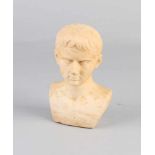 Marmorbüste des 19. Jahrhunderts von Caesar Augustus. Kleine Chipnase. Größe: 15 cm. In gutem /