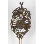 Uhrwerk einer französischen Laternenuhr aus dem 18. Jahrhundert. Fehlende Kartuschen. Funktion ni