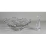 Zweiteilige Daum France Glaswaren. 20. Jahrhundert. Bestehend aus: Vase + Schüssel. Größe: 18