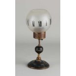 Antike französische Messing Tournant Kerzenlicht Nachtuhr. Um 1900. Funktion nicht getestet. Glas