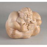 Terrakotta-Figur. 20. Jahrhundert. Dicke nackte Frau. Geklebte Nase. Größe: 21 x 24 x 18 cm.