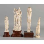 Vier alte / antike Elfenbeinfiguren. Ost, ägyptisch und afrikanisch. Größe: 17 - 25 cm. In gut