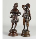 Zwei antike französische Bronzefiguren. Um 1900. Einmal Strafe par Aug. Moreau. Einmalige