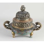 Großer chinesischer Bronze-Cloisonne-Weihrauchbrenner mit Drachen- / Blumendekor. Mit unterer