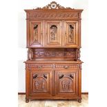 Bretonisches Sideboard aus französischer Eiche aus dem 19. Jahrhundert mit Figuren in Paneelen +