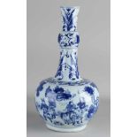Schöne chinesische Porzellan knorrige Vase mit Blumen- / Landschafts- / Figurendekor. Ohne untere