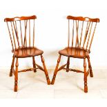 Sechs Sitze im englischen Ulmen-Windsor-Stil. 20. Jahrhundert. Größe: 89 x 39 x 44 cm. In guter