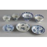 Viel chinesisches Porzellan. 18. - 19. Jahrhundert. Bestehend aus: vier Tassen + drei Untertassen.