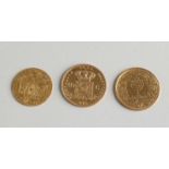 Drei Goldmünzen einschließlich; 1x Gold 10G 1875 Willem III, 1x Gold Gedenkmünze 50 Schekel 192