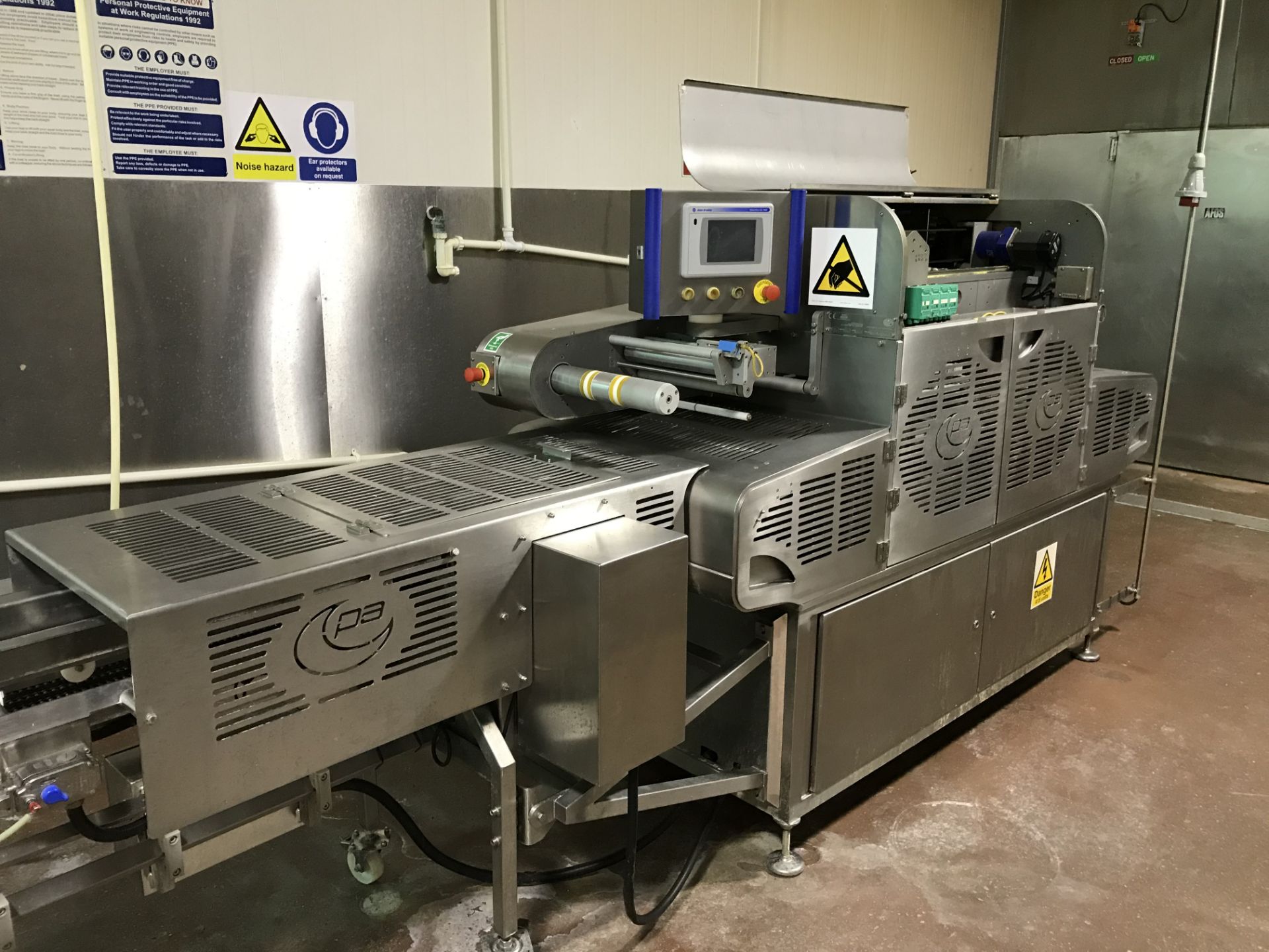 VERY LOW RESERVE!! PA VISION 400 TRAY SEALER - Bild 2 aus 3