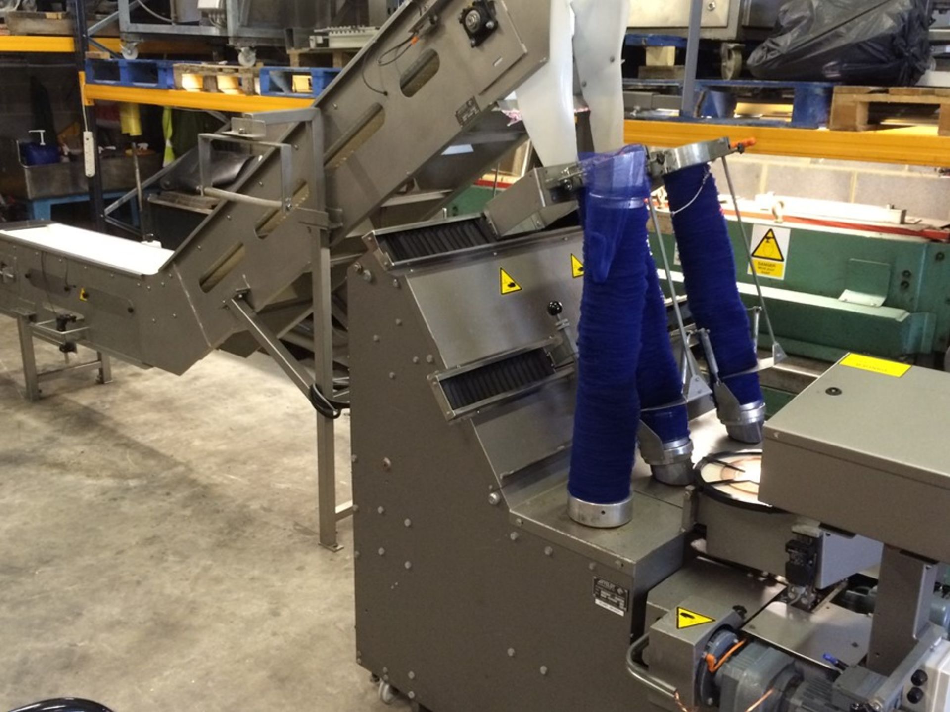 AFFELDT TWIN-LANE NETTING MACHINE WITH CONVEYOR - Image 8 of 11