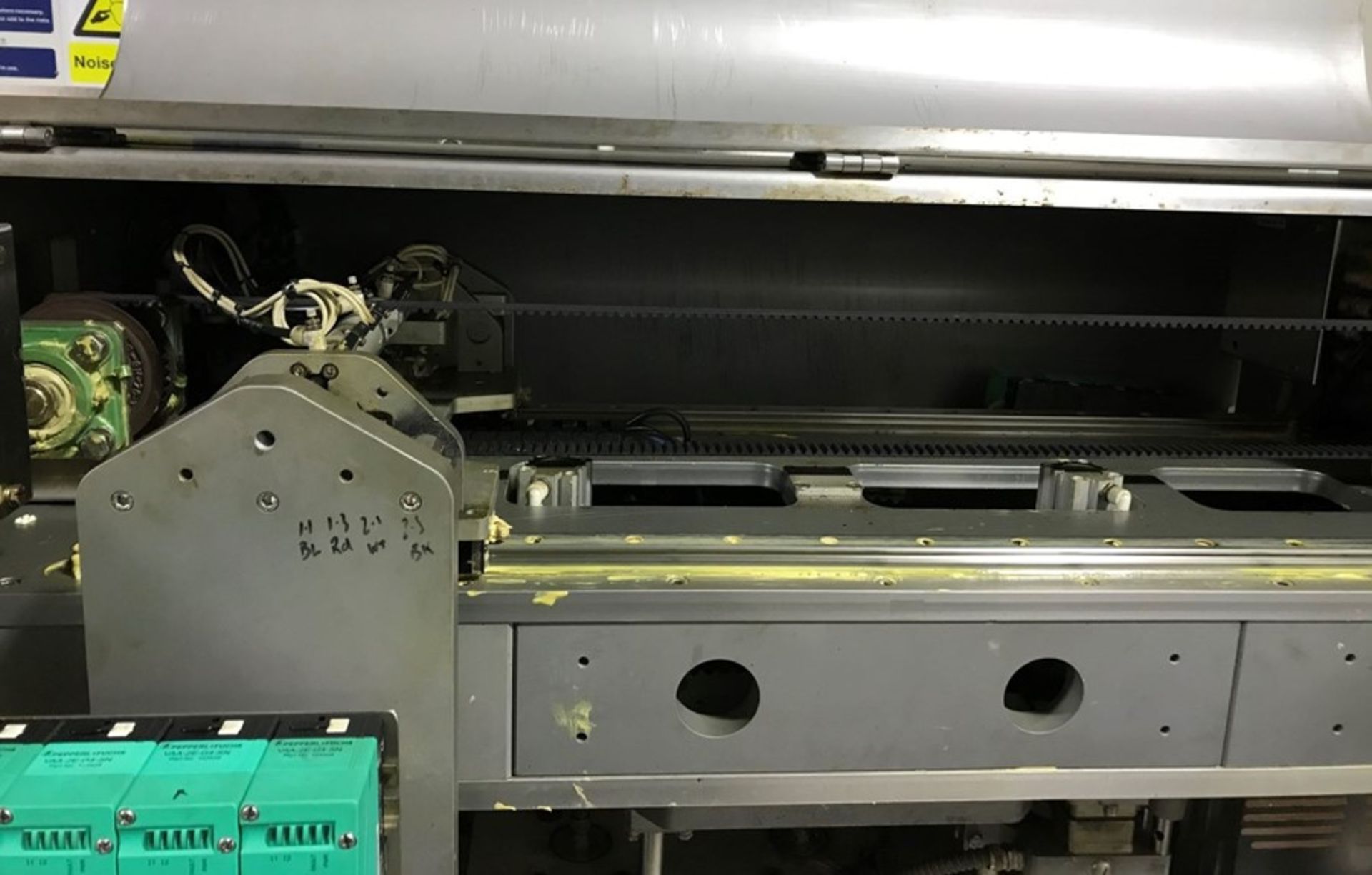 ***LOW RESERVE WORKING CONDITION*** PA VISION 400 INLINE TRAY SEALER - Image 12 of 19