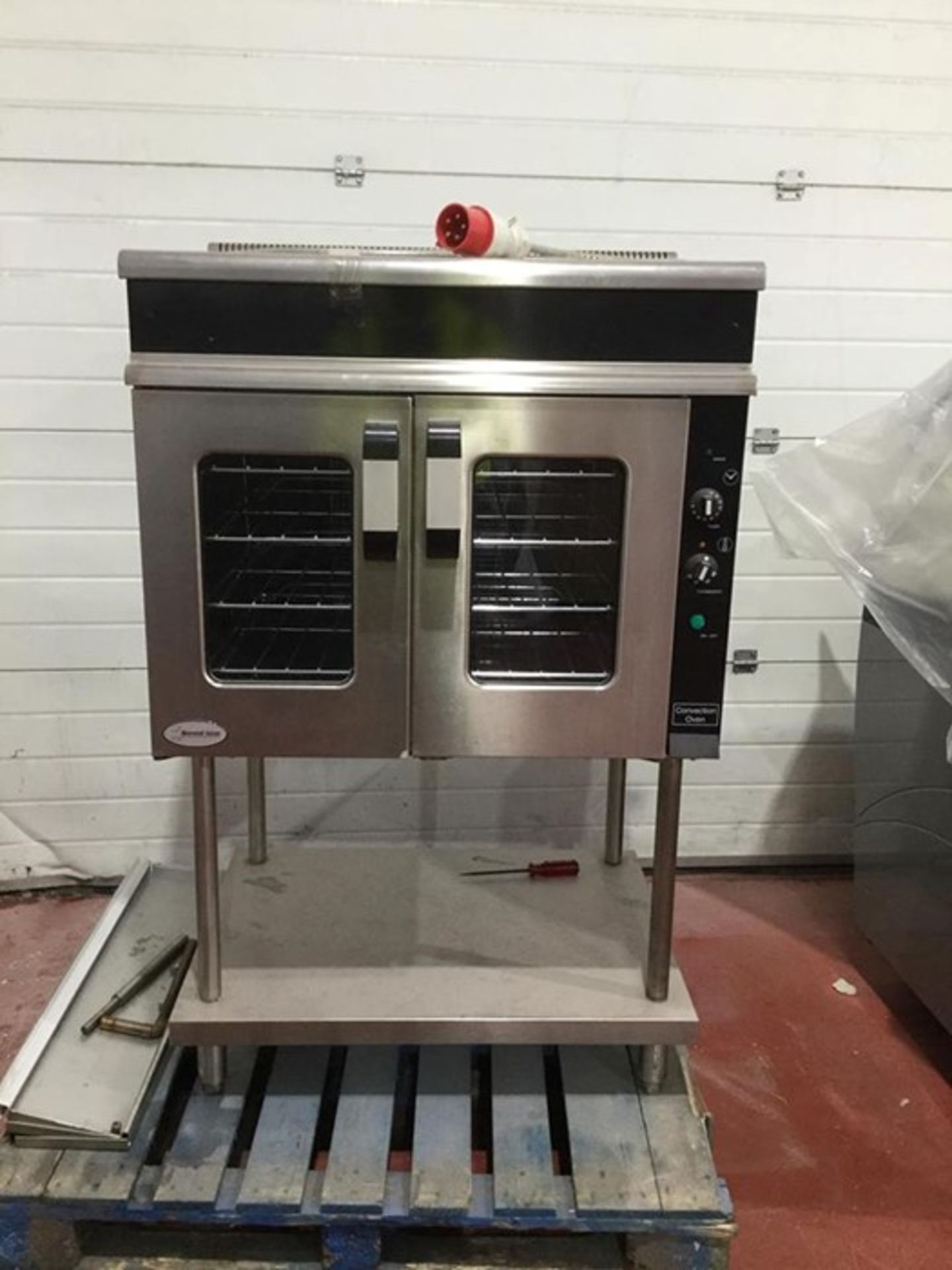 CONVECTION OVEN