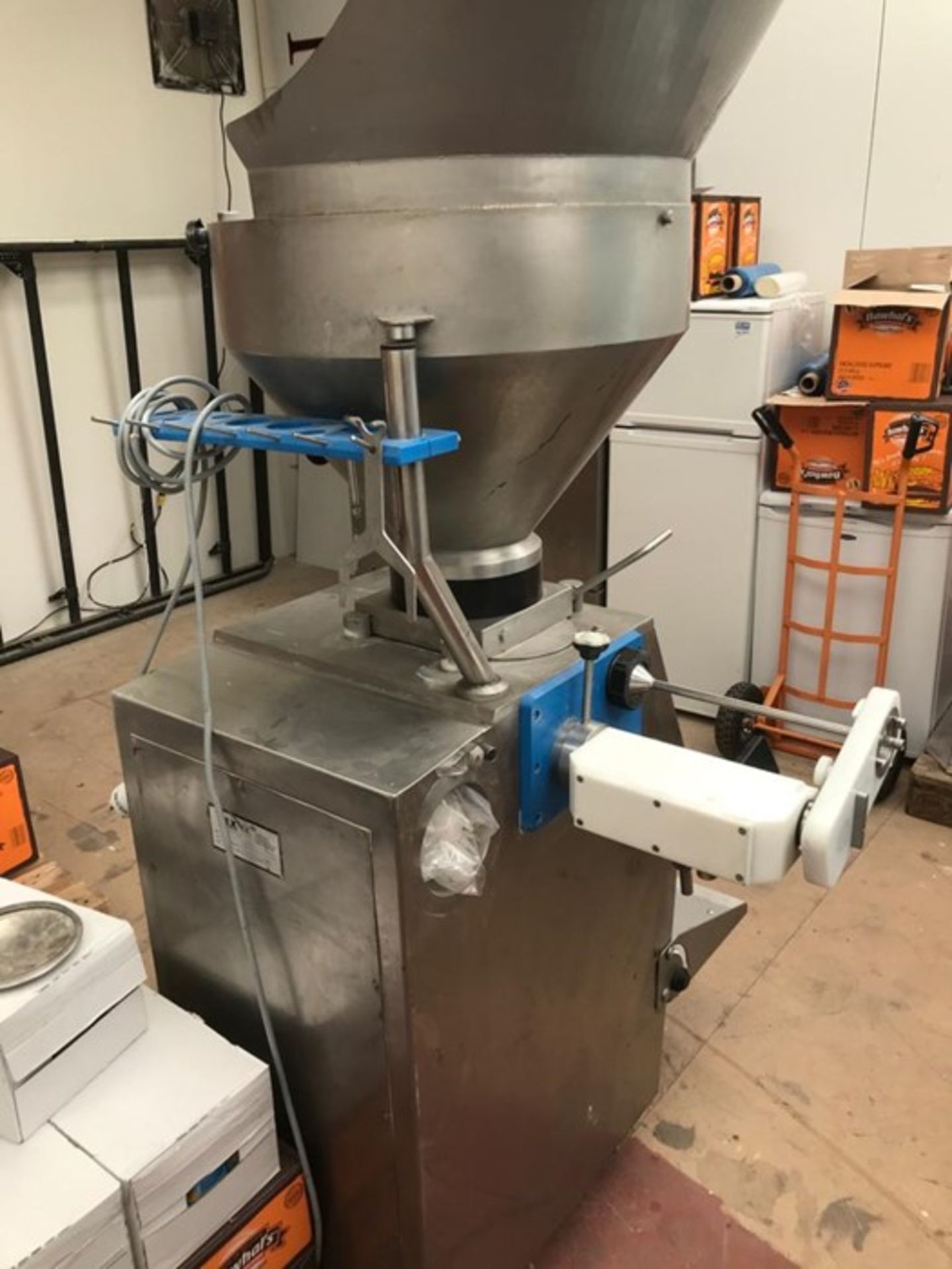 REX VACUUM FILLER - Image 3 of 15