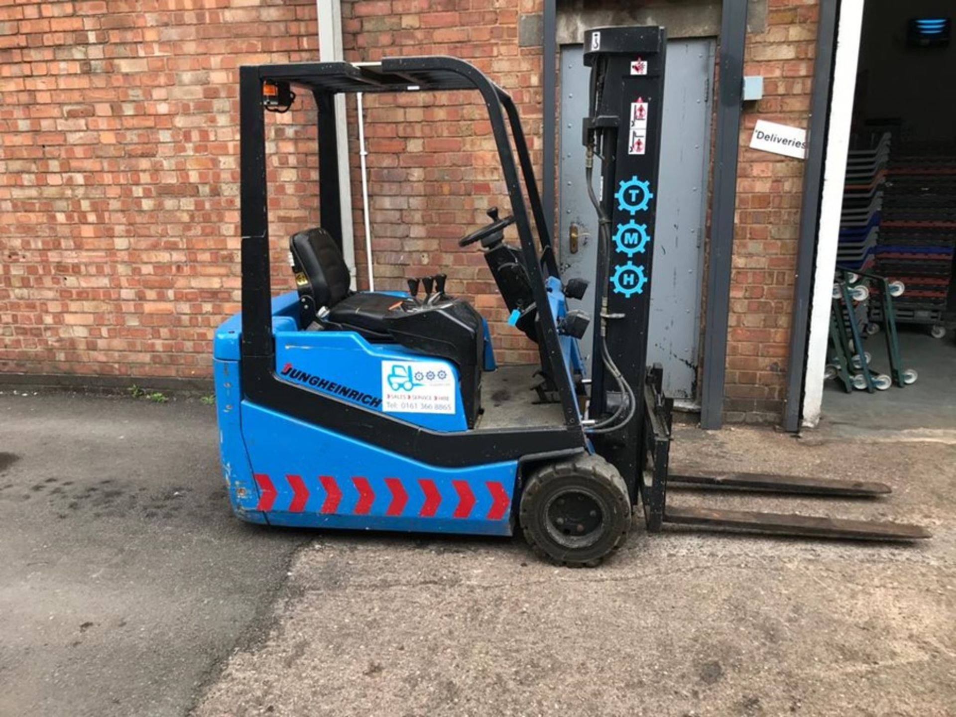 JUNGHEINRICH FORKLIFT