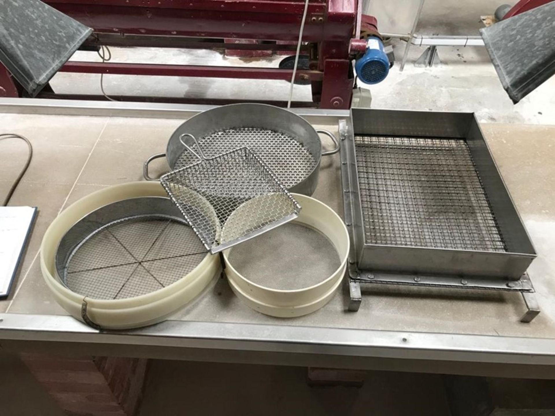 VARIOUS SIEVES - Image 2 of 2