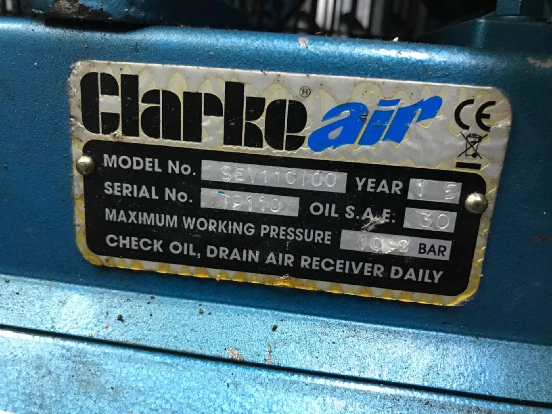 CLARKE AIR COMPRESSOR - Image 4 of 4