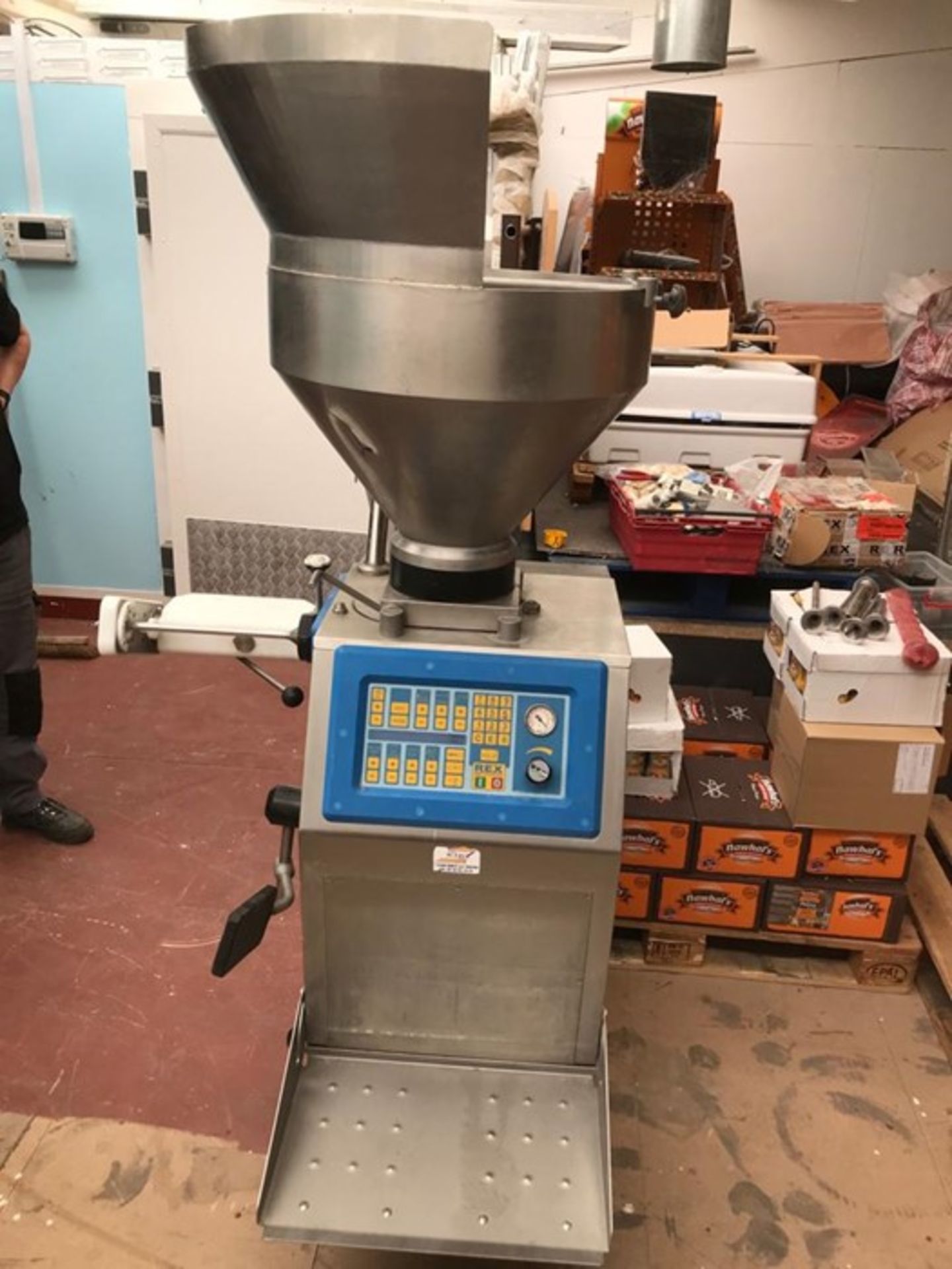 REX VACUUM FILLER