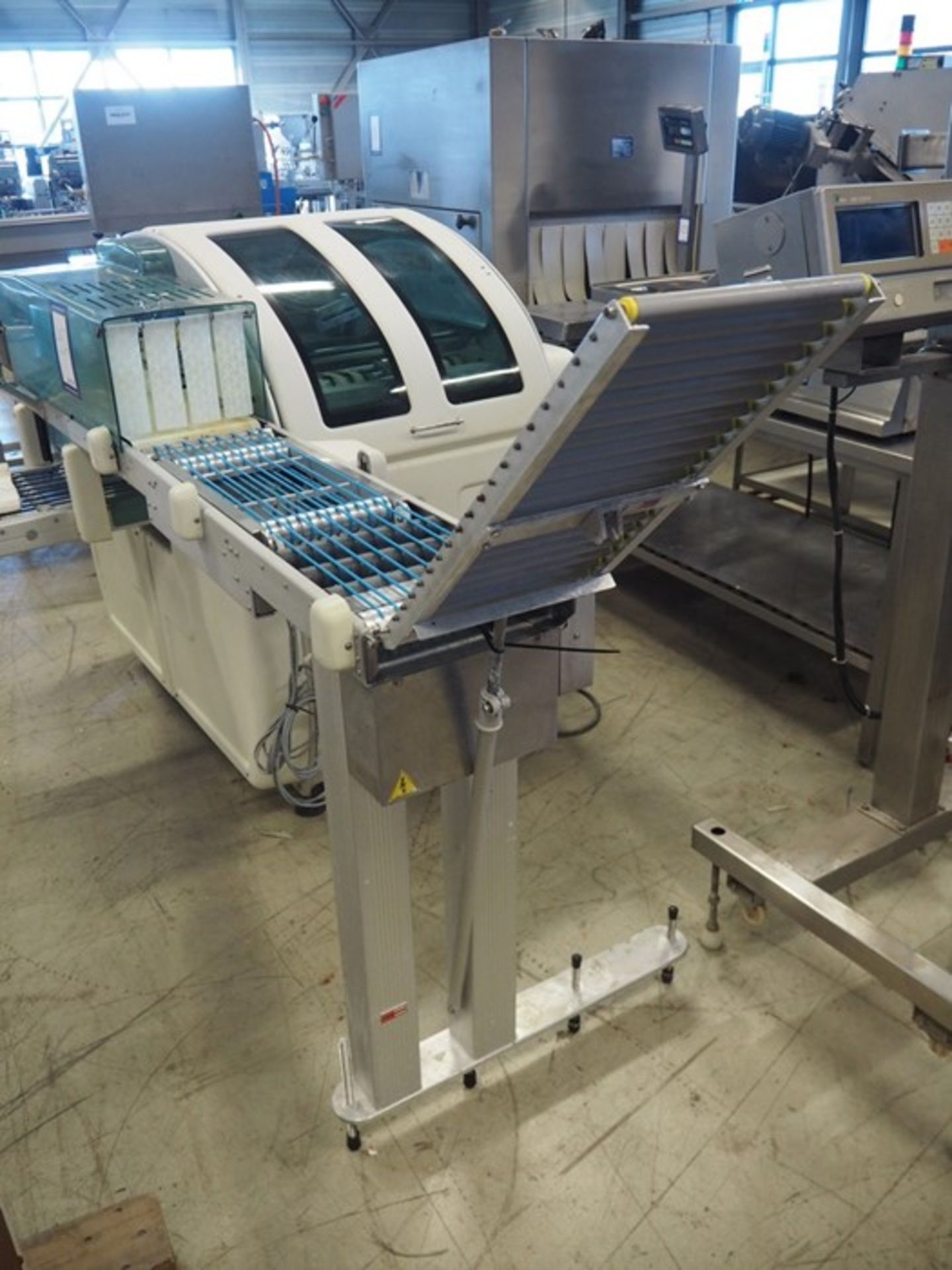 SEMI-AUTOMATIC WEIGHING , STRETCH FILM WRAPPING MACHINE - Image 5 of 11