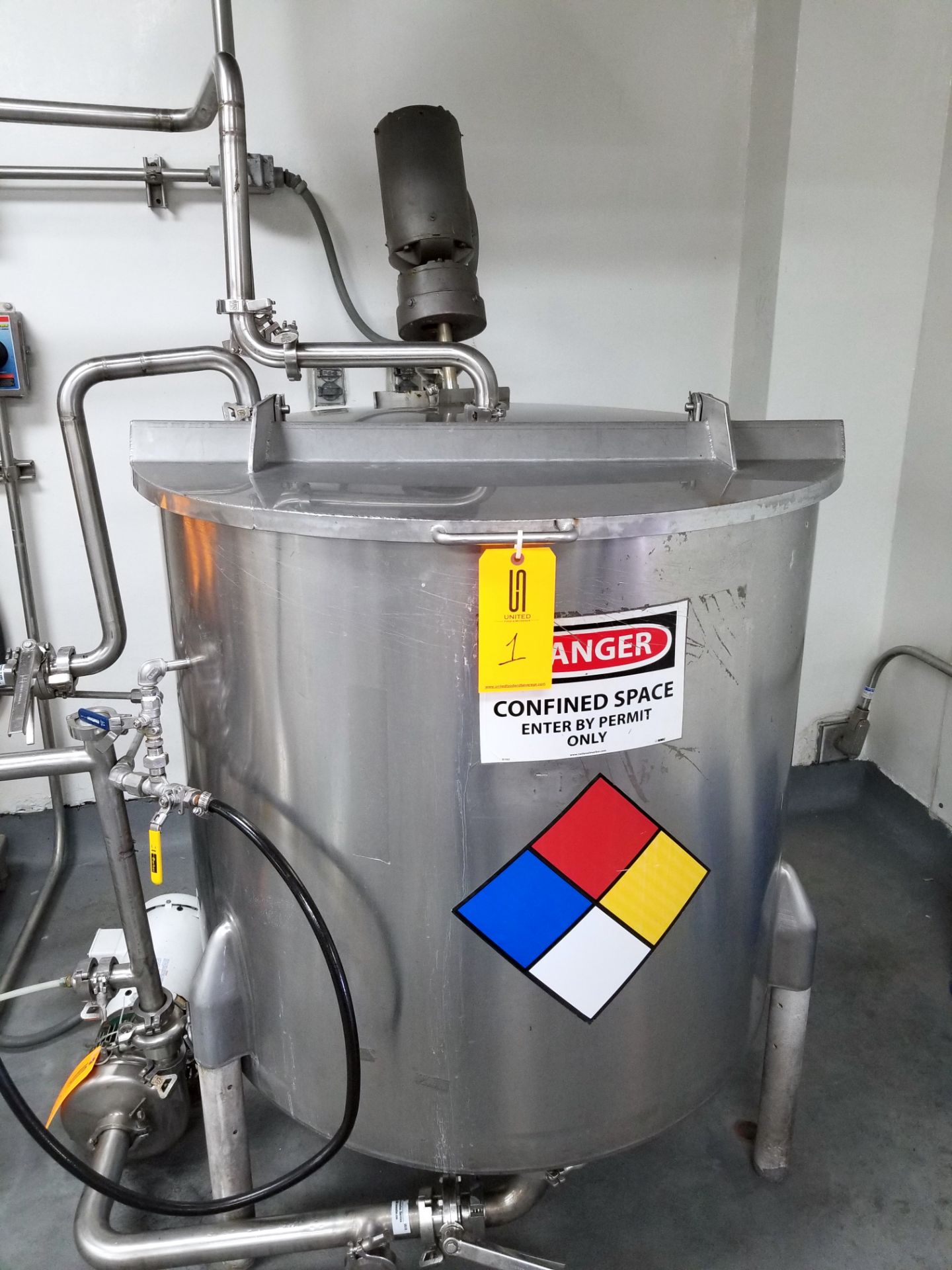 Perm-San 170 Gallon Vertical Batch Mixing Tank