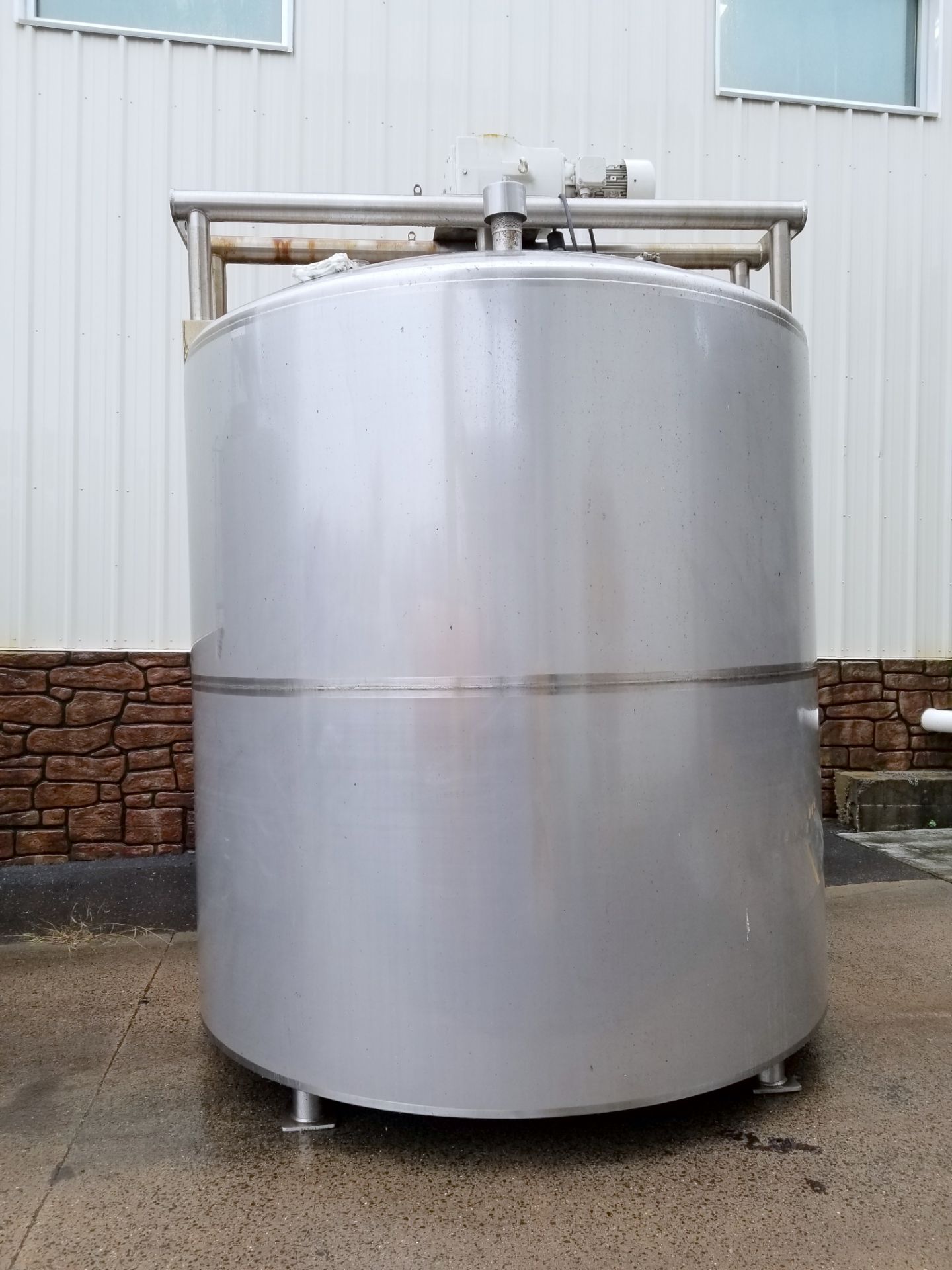 3000 Gallon Vertical Mixing Tanks - Image 3 of 7