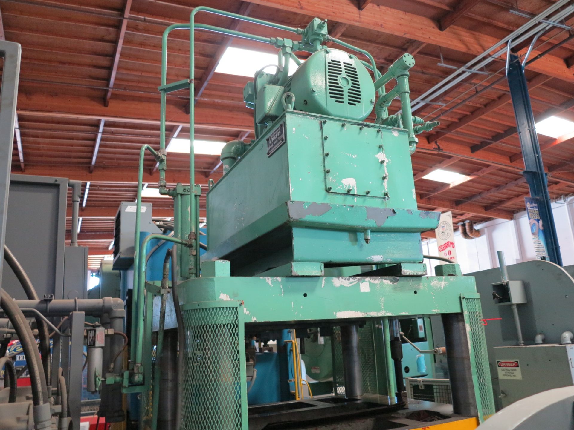 175 TON COLUMBUS INDUSTRIES MODEL TRIMMER 4 POST HYDRAULIC TRIM PRESS, MODEL TRIMMER, 4 WAY CAN - Image 3 of 3